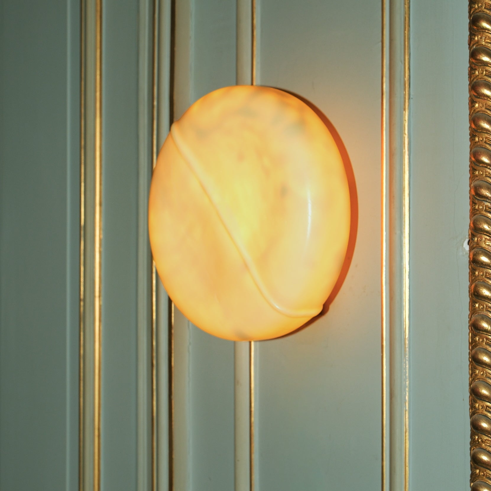 WALL LAMP