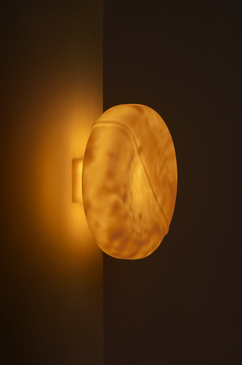 WALL LAMP